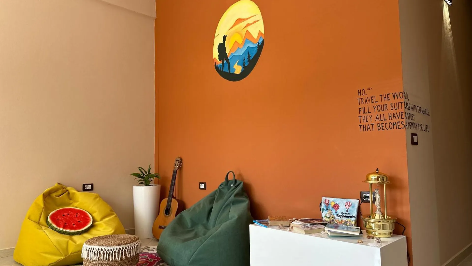 Queen-V Hostel Vlora
